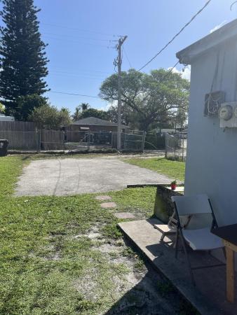 Lake Worth Town, 530 S C St, Lake Worth Beach, Florida 33460, image 1