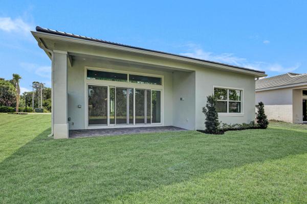 Tesoro Club, 146 SE Palma St, Port St. Lucie, Florida 34984, image 2