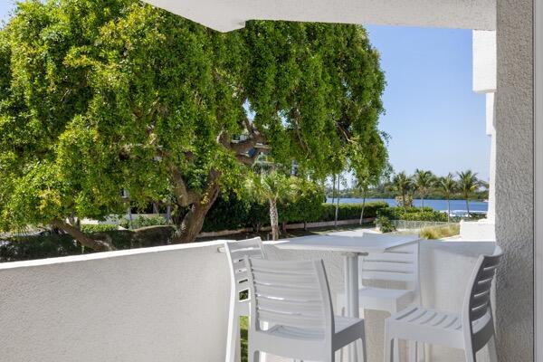 Carlyle House, 2773 S Ocean Blvd #2140, Palm Beach, Florida 33480, image 3