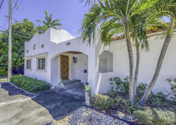 Lake Worth Town, 711 12th Ave, Lake Worth Beach, Florida 33460, image 1