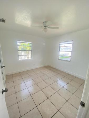 Hollywood Park, 2342 Wilson St #1-3, Hollywood, Florida 33020, image 1