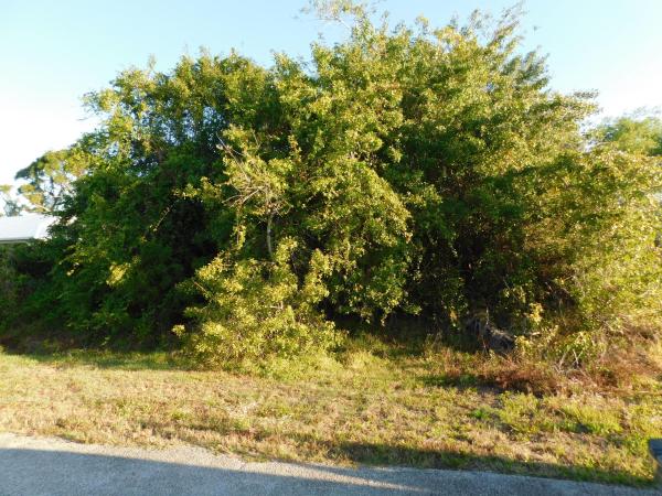 Lakewood Park, 8401 Kenwood Rd, Fort Pierce, Florida 34951, image 2