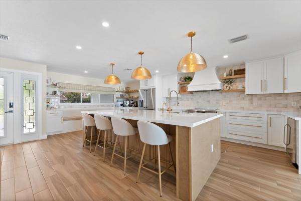 Boca Raton Square, 1289 SW 7th St, Boca Raton, Florida 33486, image 1