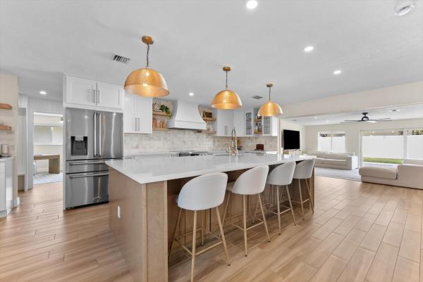 Boca Raton Square, 1289 SW 7th St, Boca Raton, Florida 33486, image 1