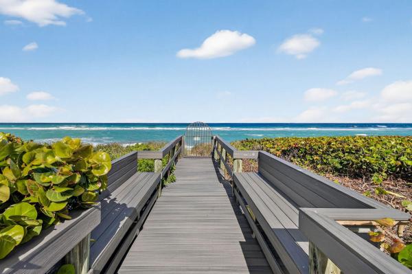 Alicante, 302 Alicante Dr, Juno Beach, Florida 33408, image 1