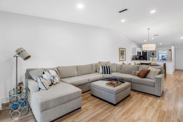 Parklane At Whisper Walk, 8948 Meadowlark Way, Boca Raton, Florida 33496, image 2