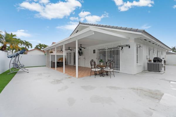 Avalon Estates, 8771 NW 141st Ter, Miami Lakes, Florida 33018, image 1