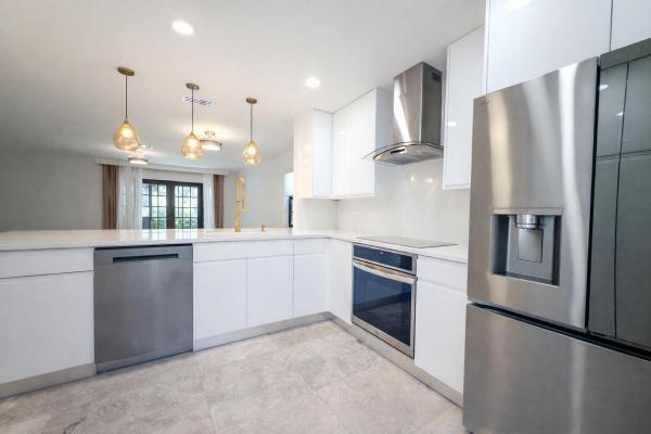 Village Townhouses At Jacaranda, 576 Westree Ln, Plantation, Florida 33324, image 1