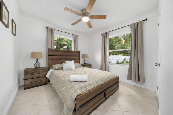 842 SW 11th Ct, Fort Lauderdale, Florida 33315, image 1