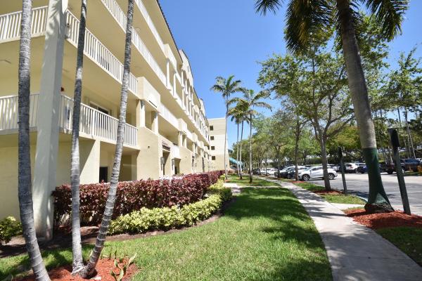 Captiva At Doral Isles, 10710 NW 66th St #503, Doral, Florida 33178, image 1