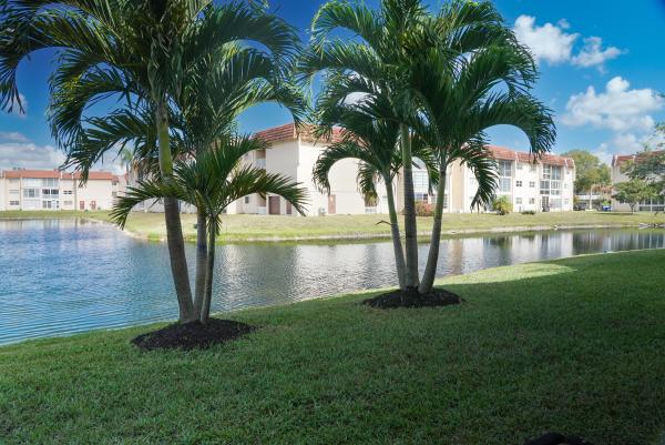 Sunrise Lakes 3, 8901 Sunrise Lakes Blvd #105, Sunrise, Florida 33322, image 1