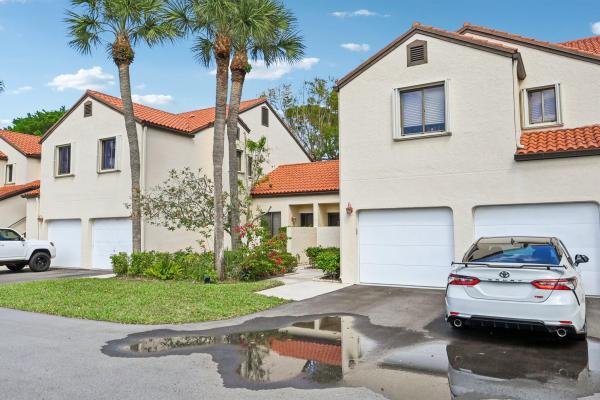 South Lake At Dos Lagos, 22 Via De Casas Sur #103, Boynton Beach, Florida 33426, image 3