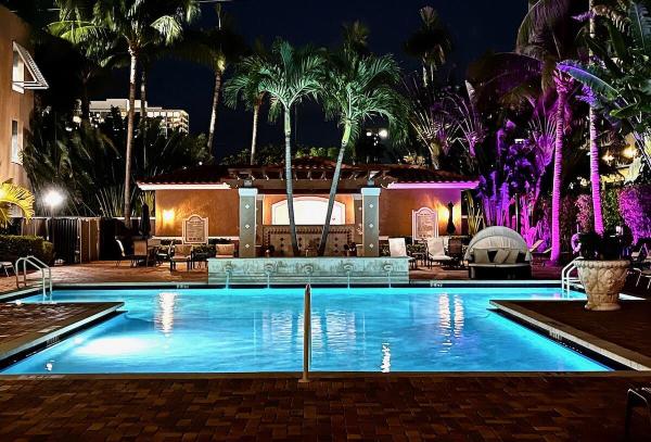 Montecito Palm Beach, 616 Clearwater Park Rd #Lp4, West Palm Beach, Florida 33401, image 1