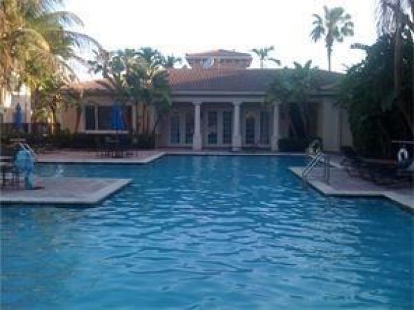 Village East, 2131 SE 10th Ave #1112, Fort Lauderdale, Florida 33316, image 3