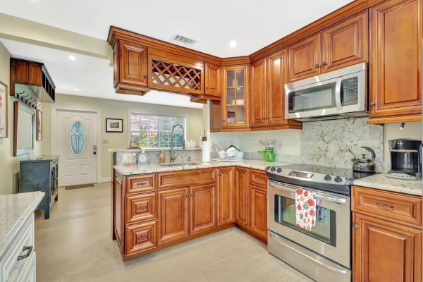 Dell Park, 227 NE 12th St, Delray Beach, Florida 33444, image 1