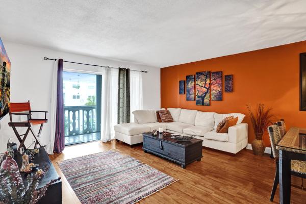 Meadowbrook Towers, 218 NE 12th Ave #401, Hallandale Beach, Florida 33009, image 3