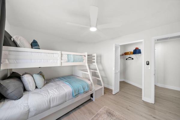 Cape Coral, 2723 SW 5th Ave, Cape Coral, Florida 33914, image 3