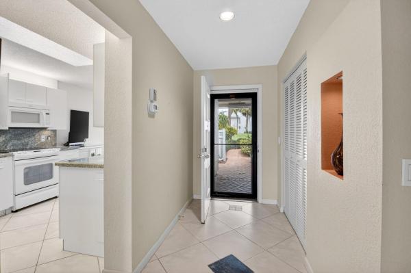 30 Eastgate Dr #C, Boynton Beach, Florida 33436, image 1