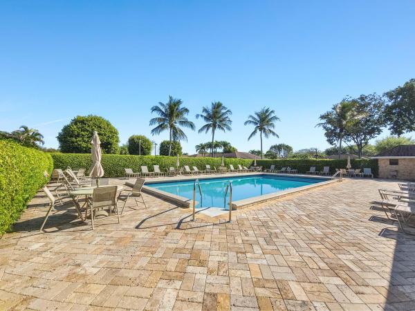 Bent Tree Villas East, 9810 Tabebuia Tree Dr #B, Boynton Beach, Florida 33436, image 1