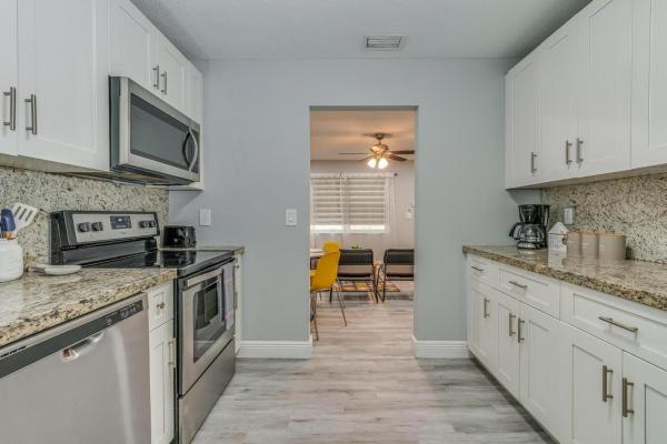 Oak Grove, 1051 SW 32nd Ct #1, Fort Lauderdale, Florida 33315, image 1