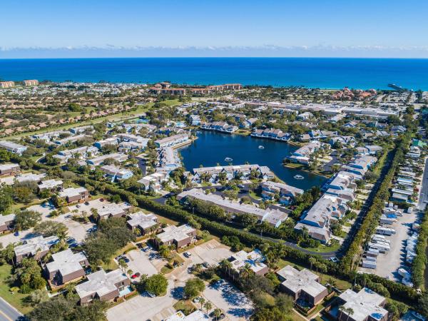 Villas Of Ocean Dunes, 717 Ocean Dunes Cir, Jupiter, Florida 33477, image 3