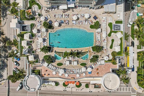 The Q Club Resort & Residences, 505 N Fort Lauderdale Beach Blvd #818, Fort Lauderdale, Florida 33304, image 3