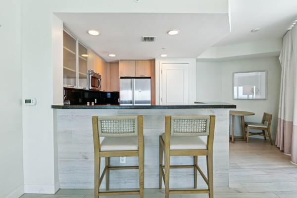 The Q Club Resort & Residences, 505 N Fort Lauderdale Beach Blvd #818, Fort Lauderdale, Florida 33304, image 1