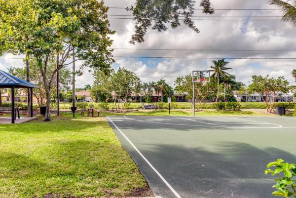 Parkside Townhomes, 2757 S Evergreen Cir, Boynton Beach, Florida 33426, image 1