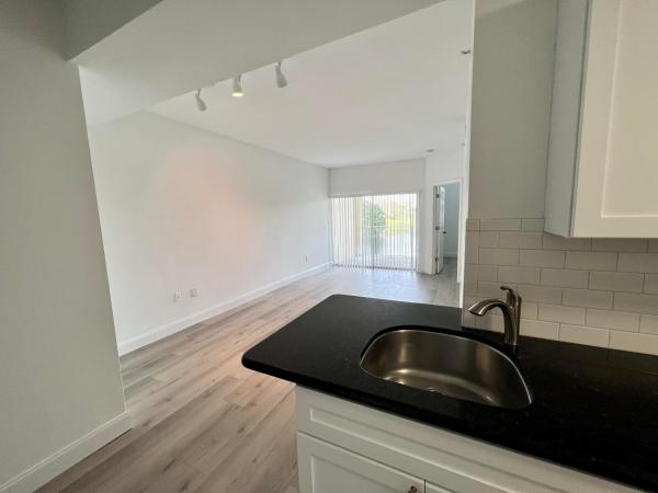 Arissa Place, 2040 Greenview Shores Blvd #214, Wellington, Florida 33414, image 2