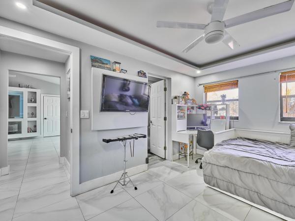 Sandalfoot Cove, 9020 SW 8th St, Boca Raton, Florida 33433, image 1