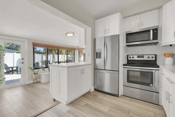Wilton Estates, 2824 NW 6th Ave, Wilton Manors, Florida 33311, image 2