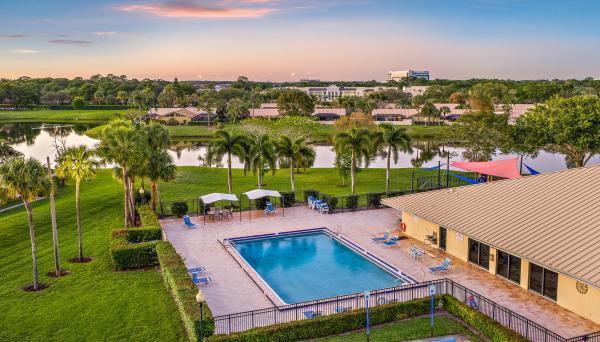 Westwood Gardens, 5537 Eagle Lake Dr, Palm Beach Gardens, Florida 33418, image 3