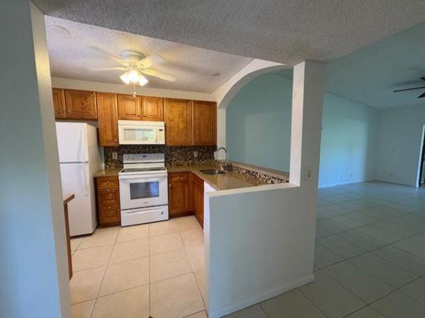 Kensington Walk, 21938 Remsen Ter #209, Boca Raton, Florida 33433, image 2