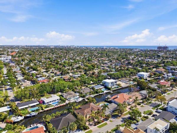 Coral Key Villas, 2221 NE 48th Ct, Lighthouse Point, Florida 33064, image 1