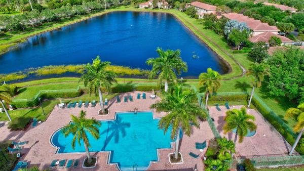 6769 Heritage Grande #2201, Boynton Beach, Florida 33437, image 3