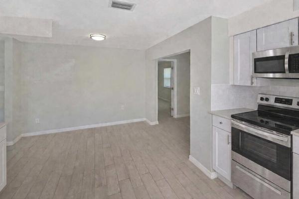Cobb's Park Terrace, 1405 Citrus Ave, Fort Pierce, Florida 34950, image 1