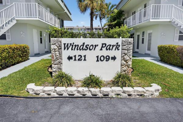 Windsor Park North, 121 Wettaw Ln #112, North Palm Beach, Florida 33408, image 2