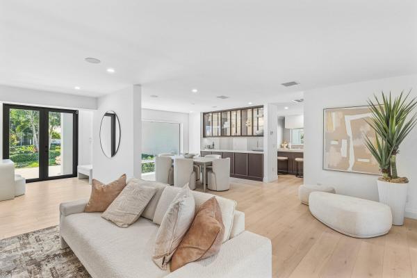 Boca Raton Riviera, 735 NE 6th St, Boca Raton, Florida 33432, image 1