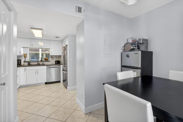 The Colonnades, 807 NW 91st Ter, Plantation, Florida 33324, image 2