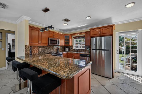 North Andrews Gardens, 270 NE 42nd St, Oakland Park, Florida 33334, image 1