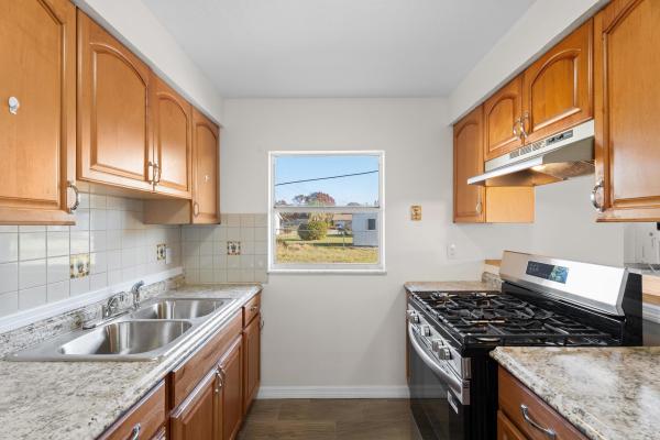 Sheraton Plaza, 303 Essex Dr, Fort Pierce, Florida 34946, image 1