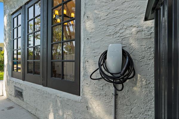 Vista Encanto, 423 Avenida Alegre, West Palm Beach, Florida 33405, image 1