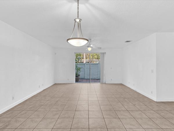 513 Bayfront Dr, Boynton Beach, Florida 33435, image 3