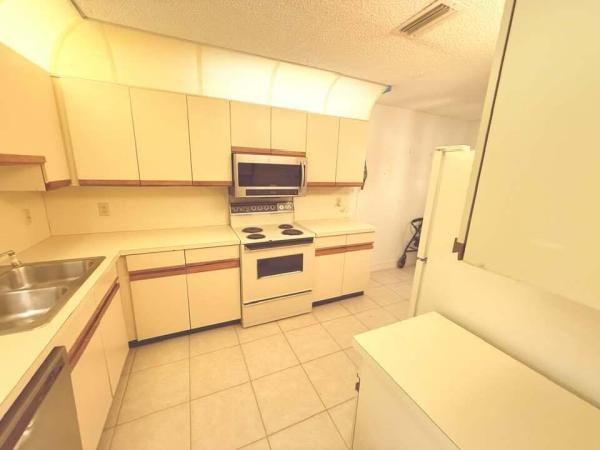 Banyan Springs Patio Villas, 10062 Hickorywood Pl, Boynton Beach, Florida 33437, image 1