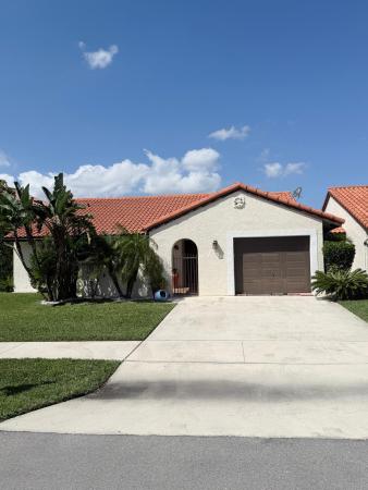 Capitol Square, 11 Capitol Ct, Deerfield Beach, Florida 33442, image 2