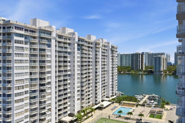 Del Prado, 18011 Biscayne Blvd #1502-1, Aventura, Florida 33160, image 1