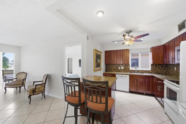 129 Piedmont C, Delray Beach, Florida 33484, image 2