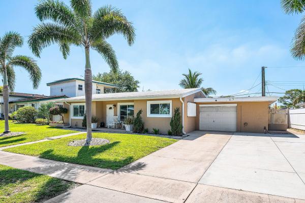 Lake Osborne Estates, 1603 Crest Dr, Lake Worth Beach, Florida 33461, image 1