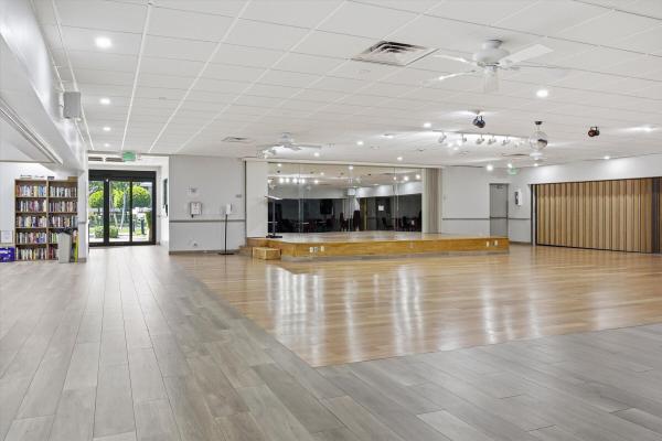 Cypress At Las Verdes, 5370 Las Verdes Cir #303, Delray Beach, Florida 33484, image 3