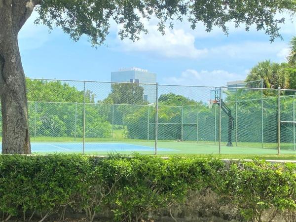 Garden Court Villas, 1714 Consulate Pl #101, West Palm Beach, Florida 33401, image 2